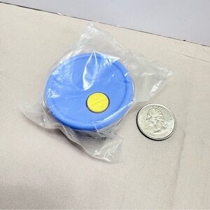 Tupperware Rock’N Serve Magnet Blue Round miniature Container